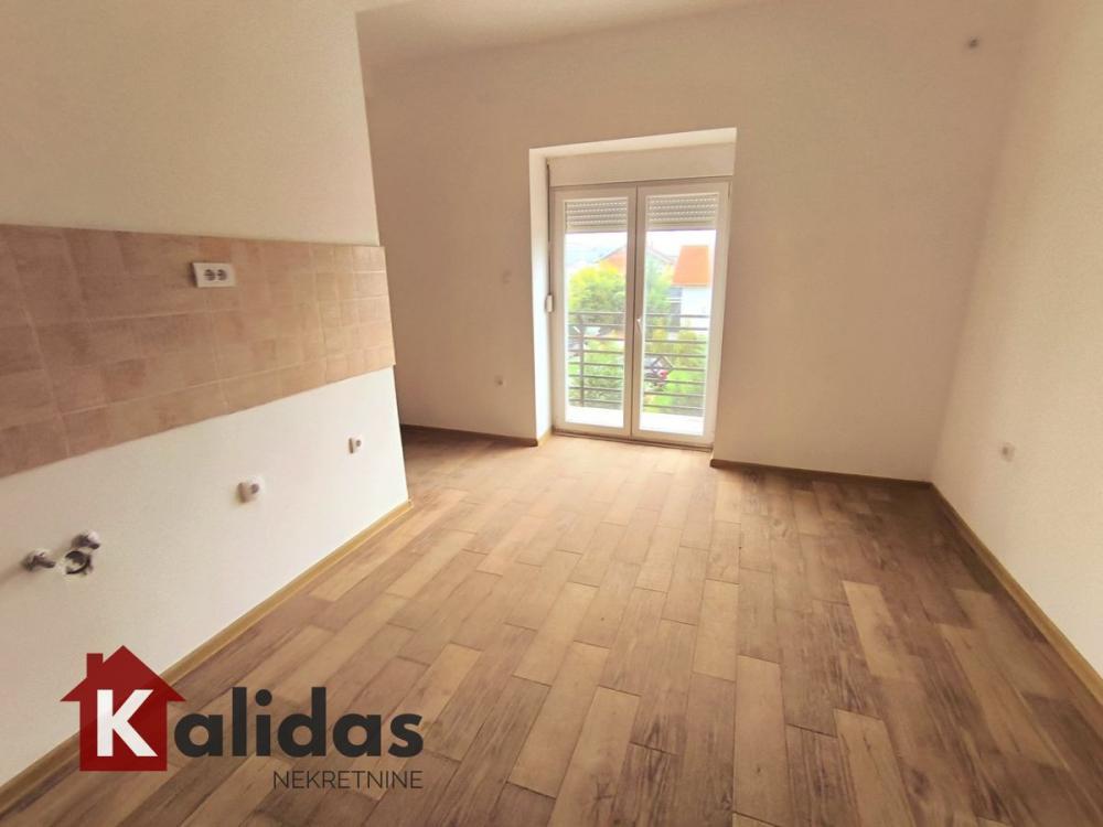 Glavna slika -Stan,NOVI SAD,NOVO NASELJE,kv: 26, € 75000, ID: 1008370