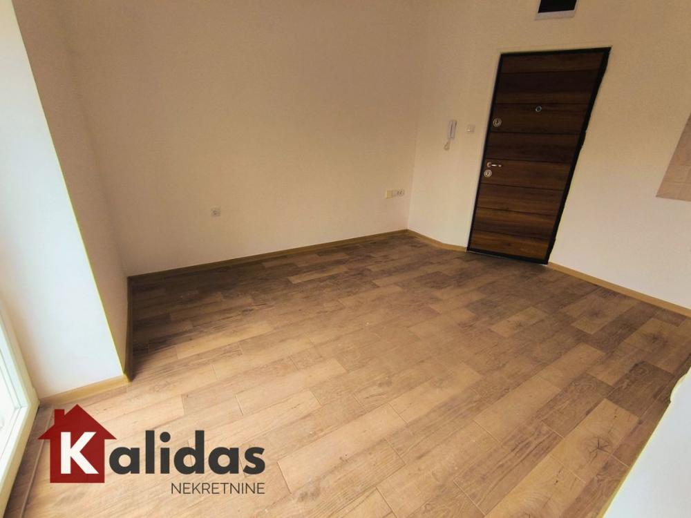 Slika 2 - Stan,NOVI SAD,NOVO NASELJE,kv: 26, € 75000, ID: 1008370