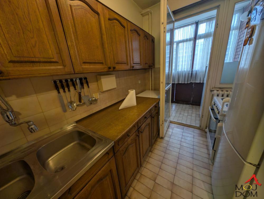 Slika 8 - Stan,NOVI SAD,BULEVAR,kv: 74, € 195500, ID: 1030776