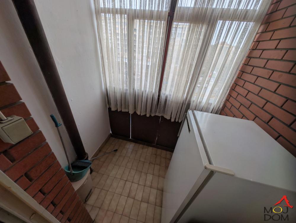 Slika 10 - Stan,NOVI SAD,BULEVAR,kv: 74, € 195500, ID: 1030776