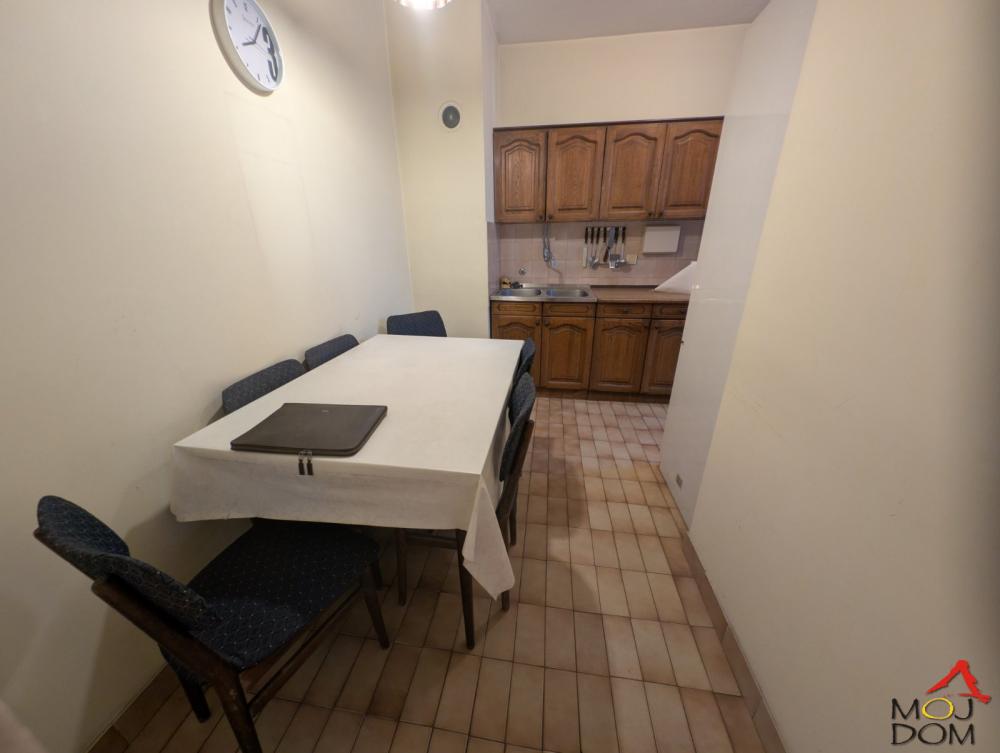 Slika 9 - Stan,NOVI SAD,BULEVAR,kv: 74, € 195500, ID: 1030776