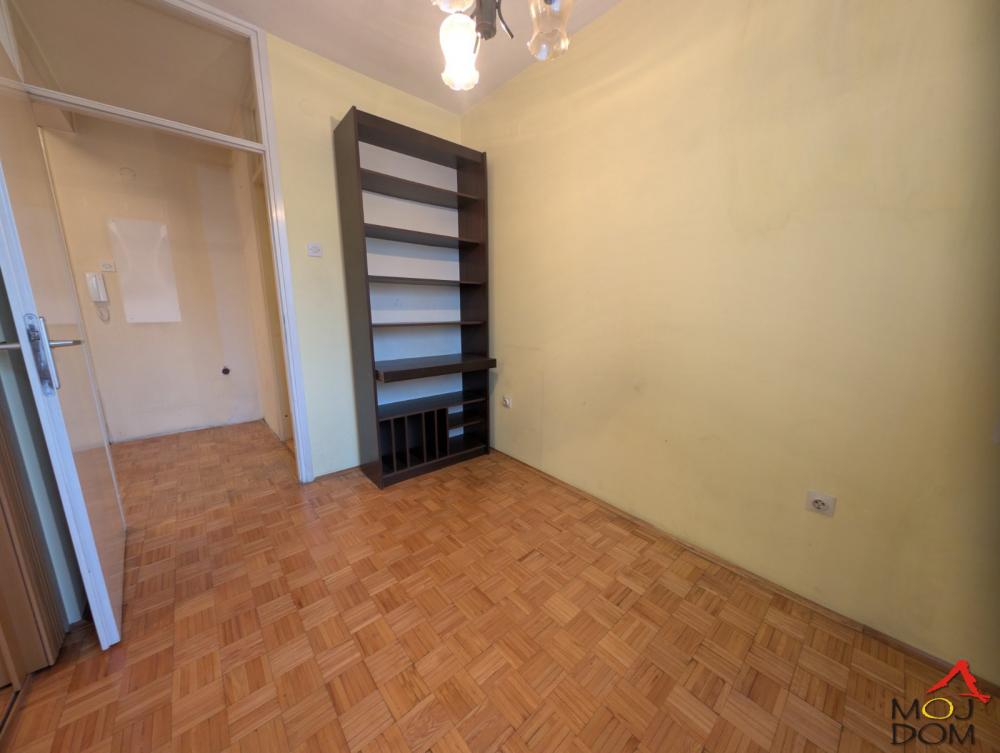 Slika 4 - Stan,NOVI SAD,BULEVAR,kv: 74, € 195500, ID: 1030776