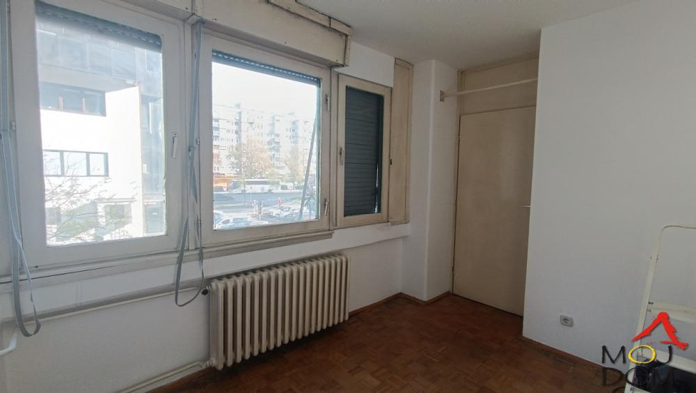 Slika 7 - Stan,NOVI SAD,BULEVAR,kv: 59, € 147700, ID: 1030628