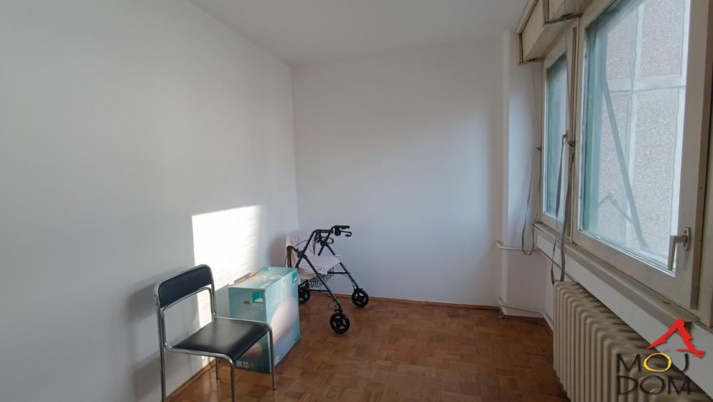 Slika 8 - Stan,NOVI SAD,BULEVAR,kv: 59, € 147700, ID: 1030628