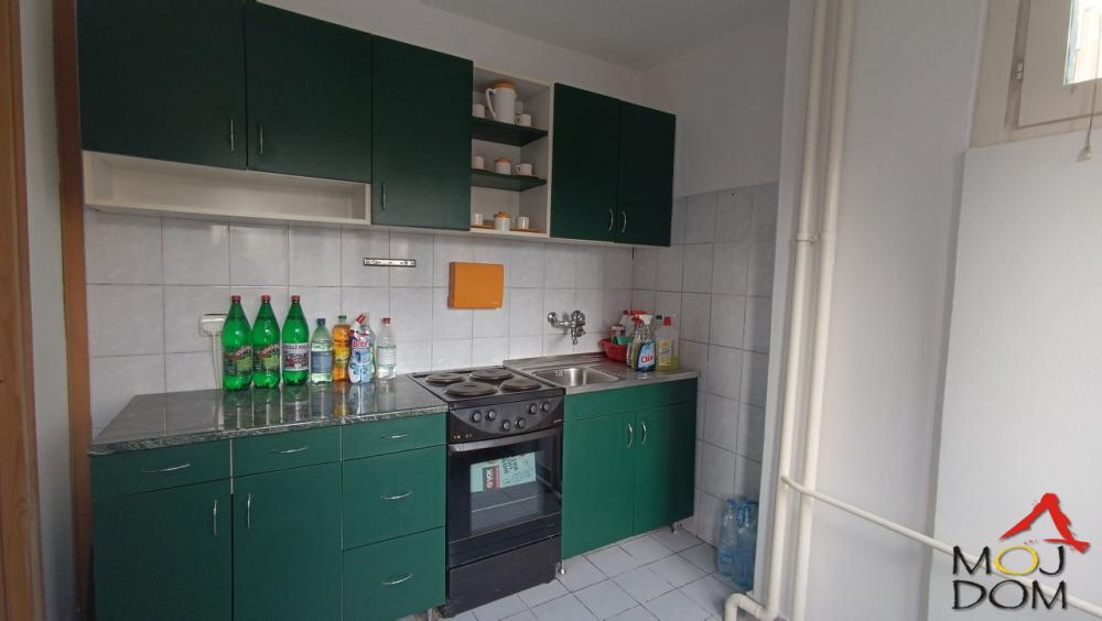 Slika 4 - Stan,NOVI SAD,BULEVAR,kv: 59, € 147700, ID: 1030628