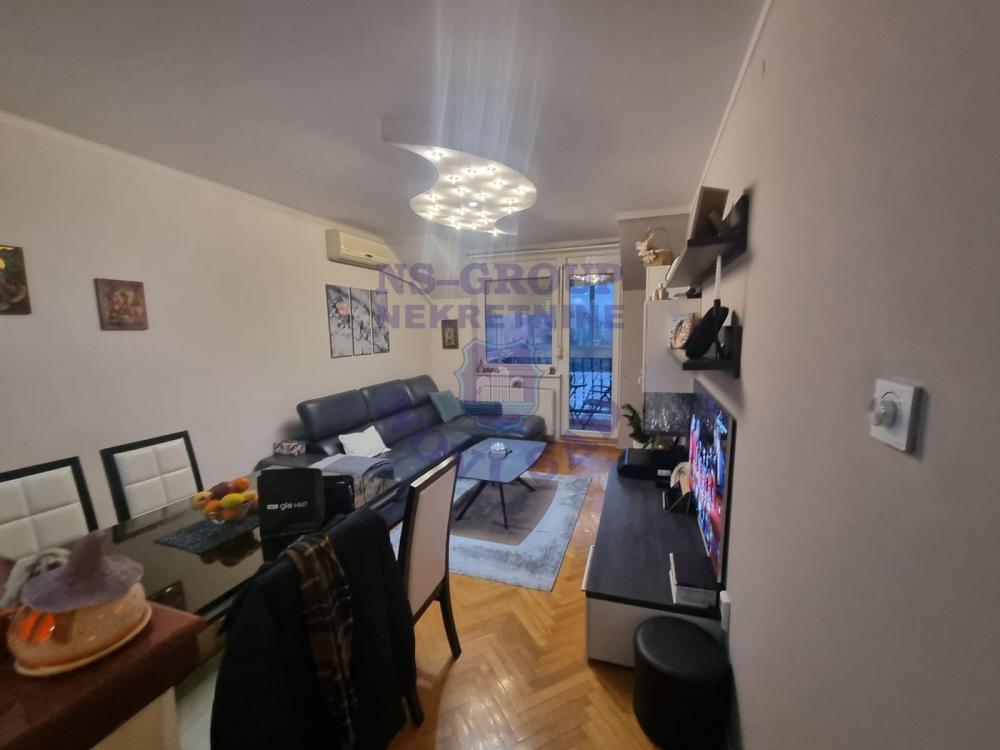 Slika 1 - Troiposoban, 80m2, Grbavica Novi Sad