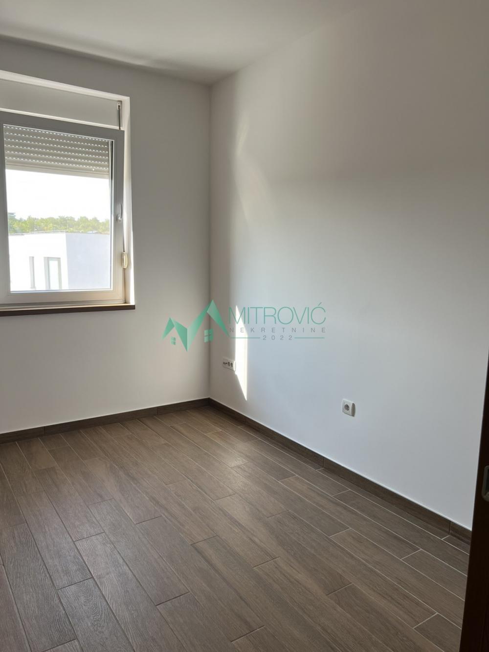 Slika 11 - NA PRODAJU - Kuća u nizu – moderna, funkcionalna, potpuno nameštena!  73m2 + 33m2 