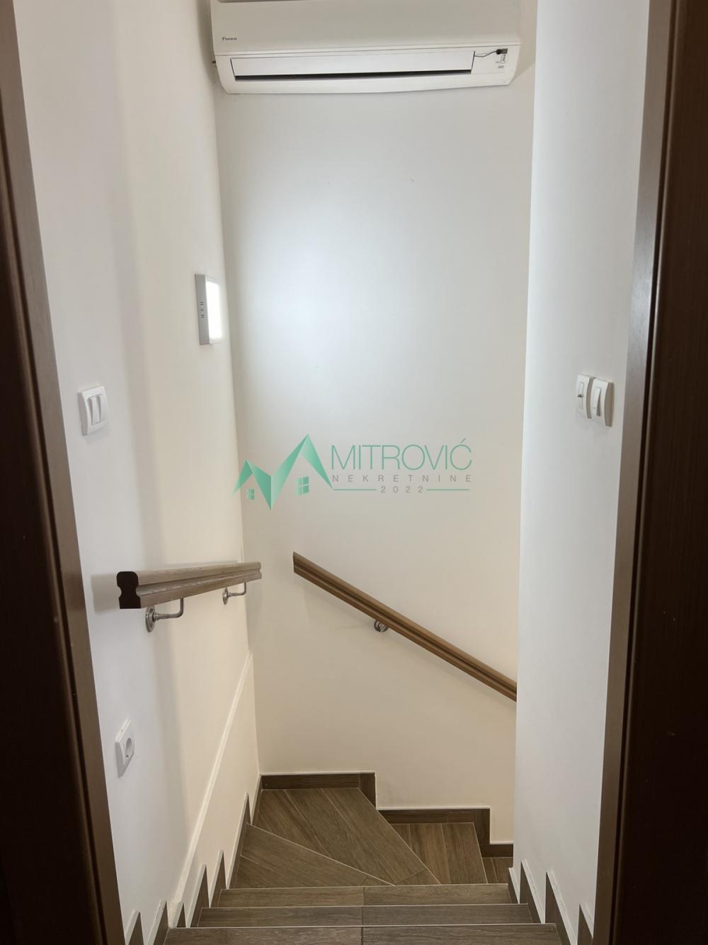 Slika 6 - NA PRODAJU - Kuća u nizu – moderna, funkcionalna, potpuno nameštena!  73m2 + 33m2 