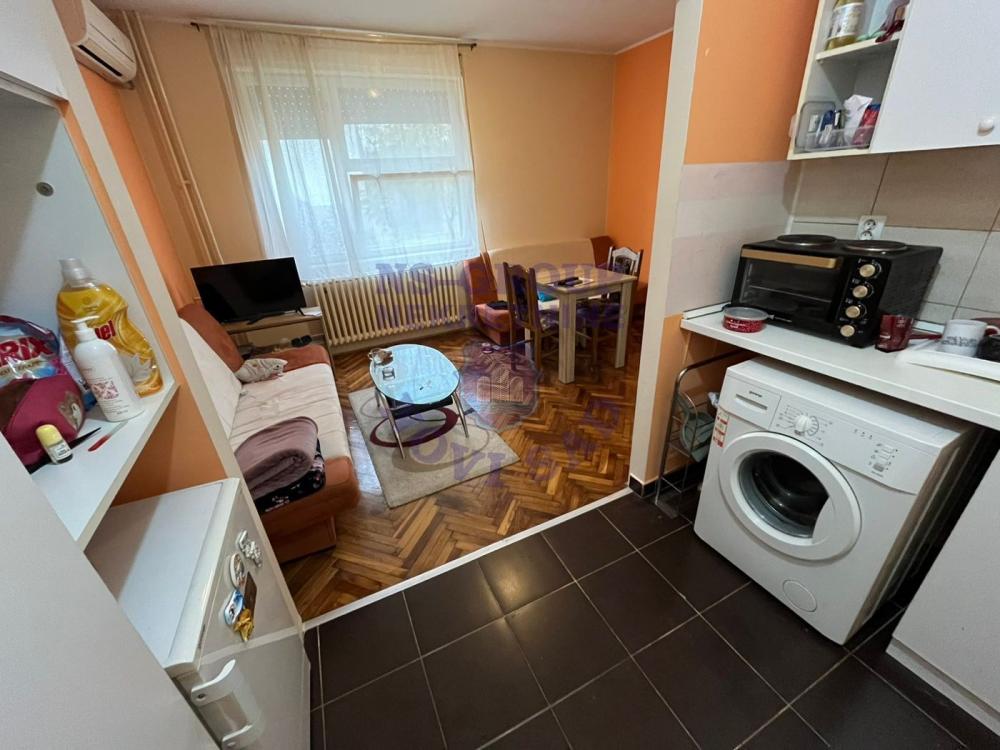 Slika 4 - Jednosoban, 19m2, Podbara Novi Sad