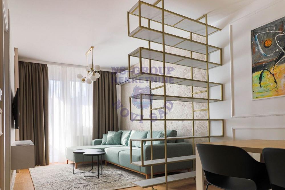 Slika 1 - Dvosoban, 51m2, Grbavica Novi Sad, sa terasom, ima lift