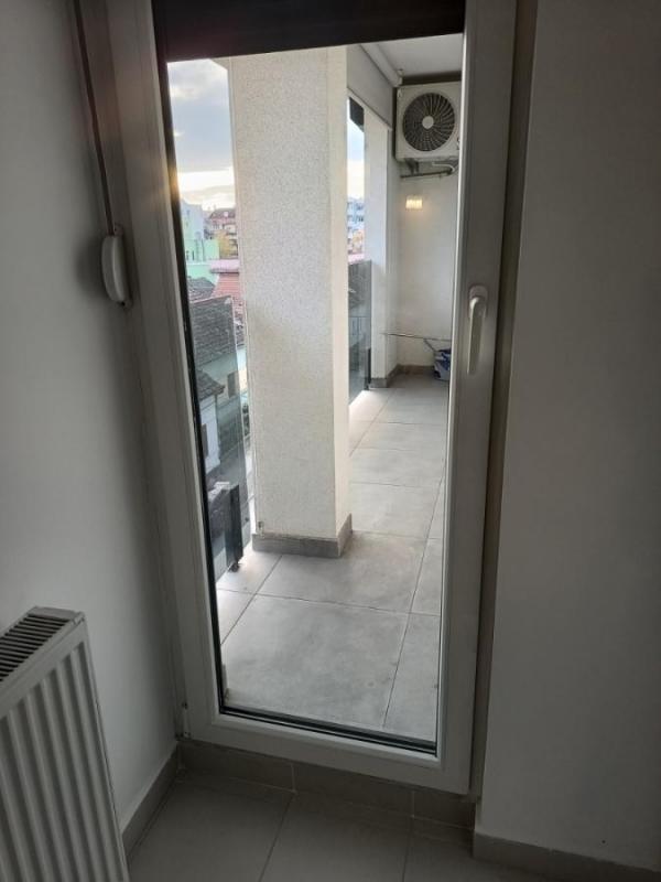 Slika 6 - Dvosoban, 55m2, Podbara Novi Sad, sa terasom, ima lift