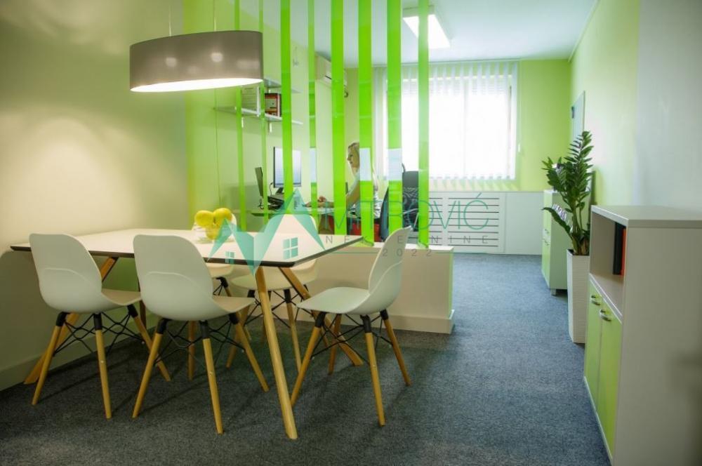 Glavna slika -Odličan noviji dvosoban stan u blizini centra i bulevara Oslobođenja 