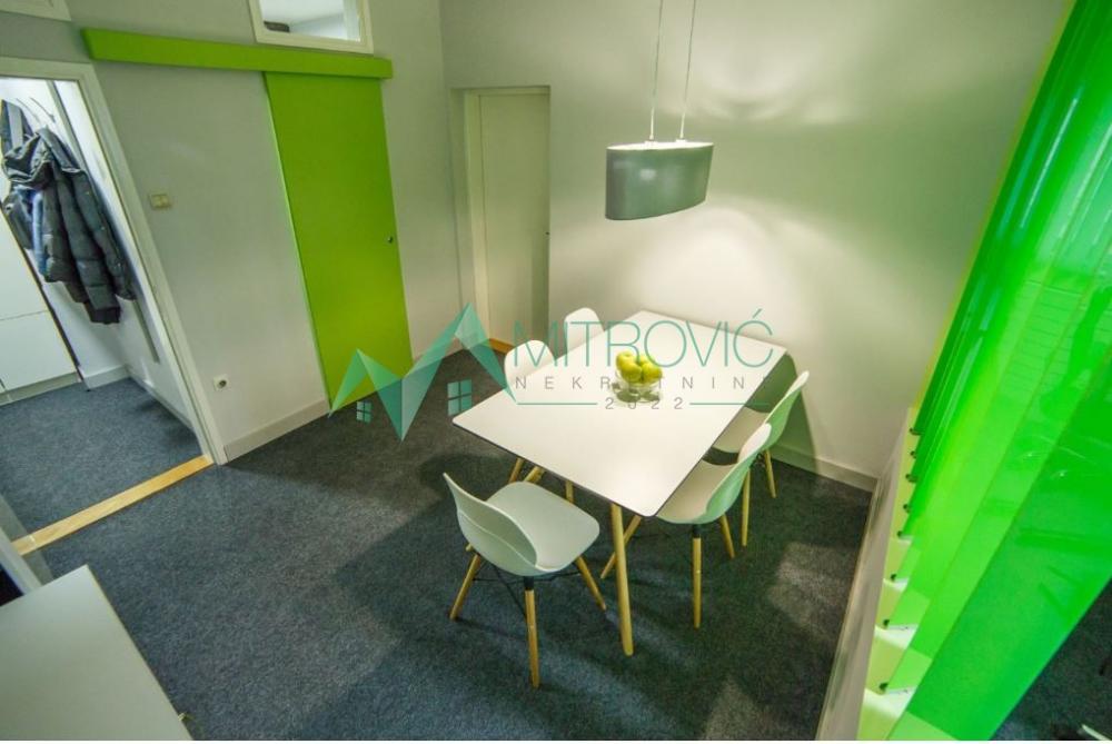 Slika 9 - Odličan noviji dvosoban stan u blizini centra i bulevara Oslobođenja 