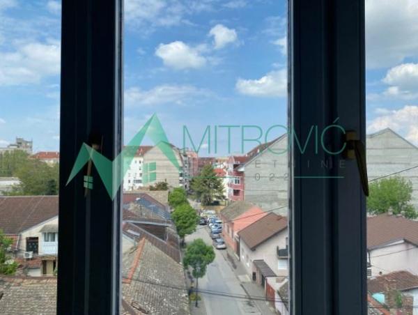 Slika 6 - Odličan noviji dvosoban stan u blizini centra i bulevara Oslobođenja 