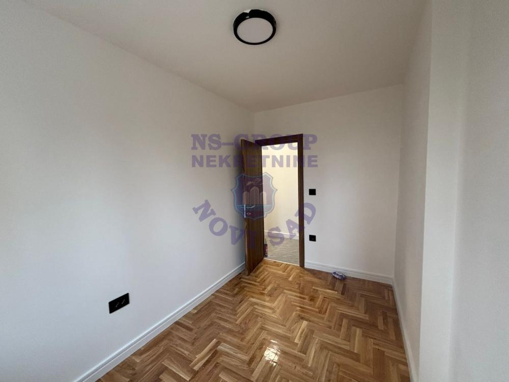 Slika 5 - Svetao i kompletno renoviran stan sa dve spavaće sobe