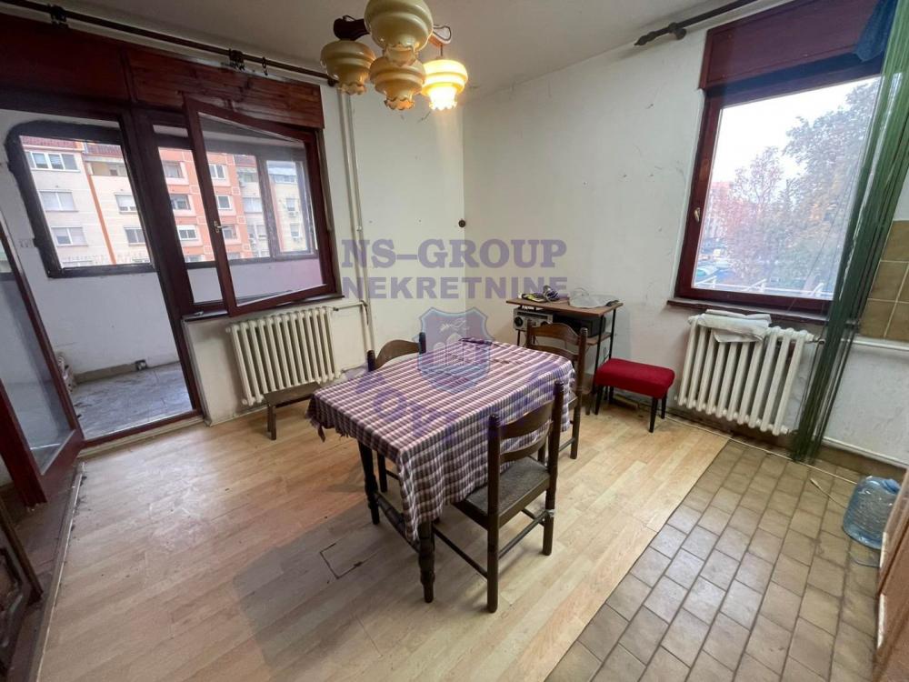 Slika 5 - Prodaja stana, 30m2, Nova Detelinara Novi Sad, sa terasom, ima lift