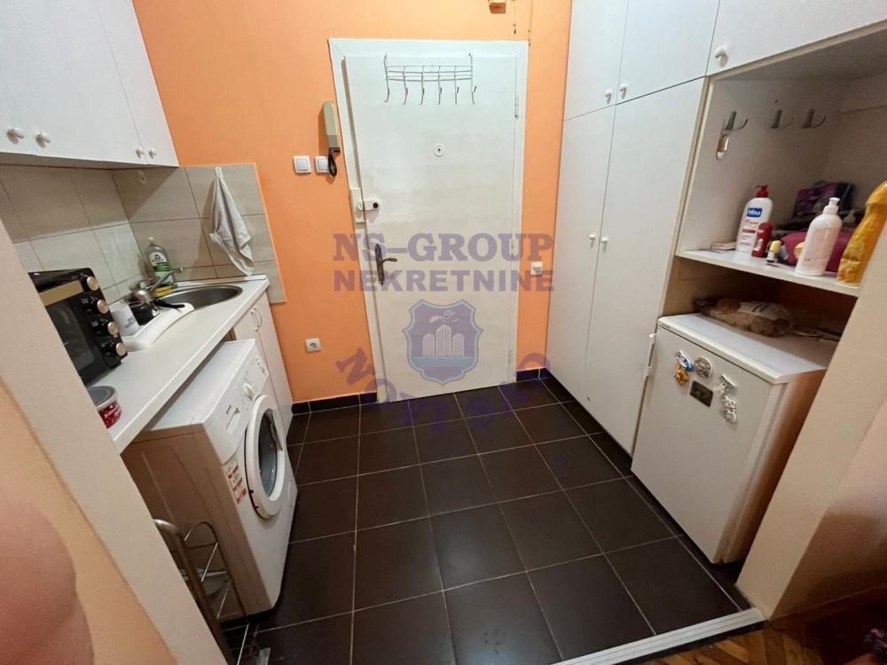 Slika 1 - Jednosoban, 19m2, Podbara Novi Sad