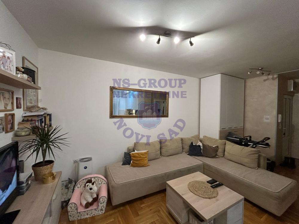 Glavna slika -560260-Dvoiposoban-50m2-Stara Detelinara