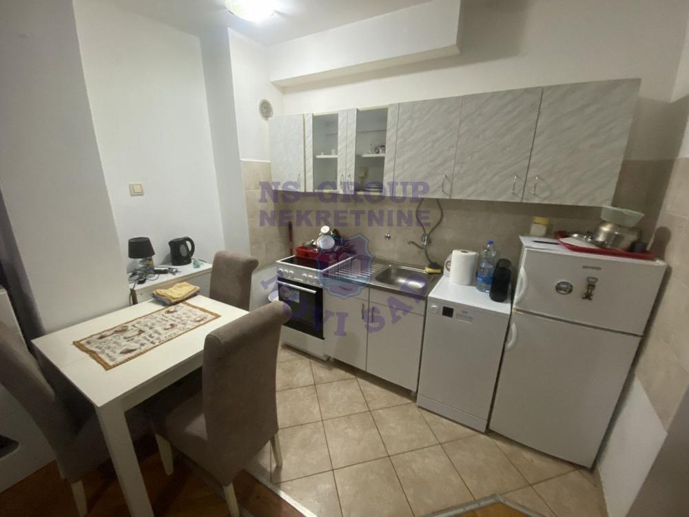 Slika 2 - 558693--Na prodaju prelep dvosoban stan - Cara Dušana. 