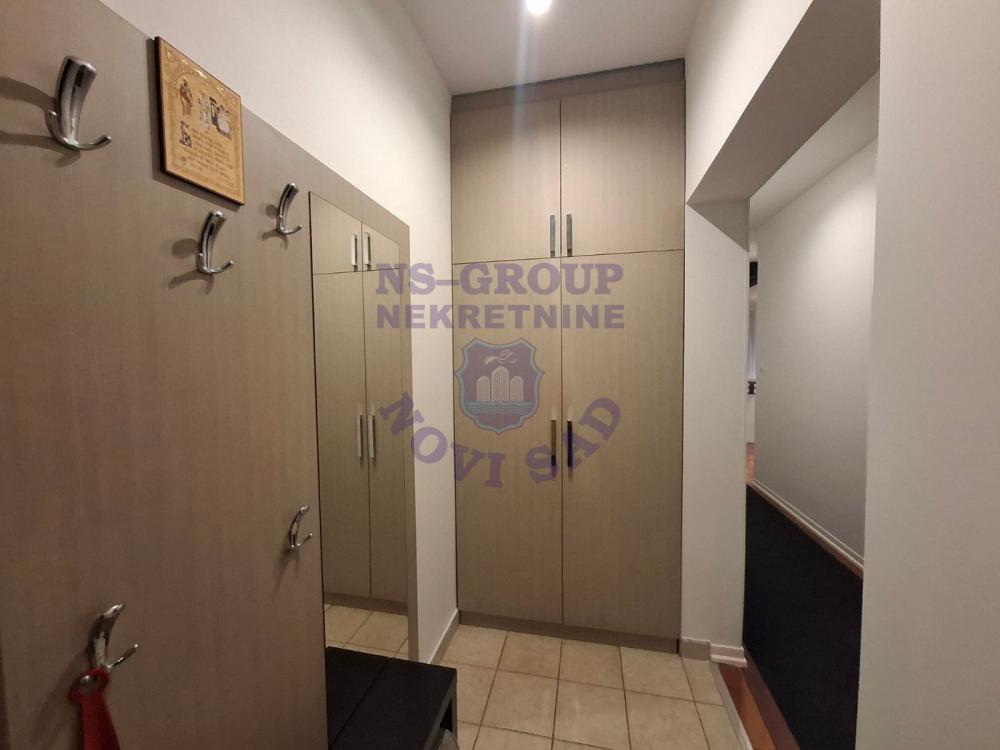 Slika 10 - Četvorosoban prelep stan- Bulevar Evrope!