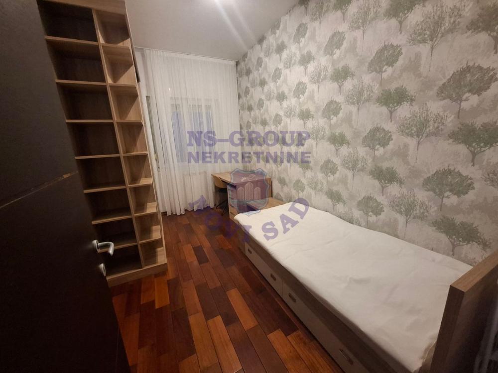 Slika 7 - Četvorosoban prelep stan- Bulevar Evrope!