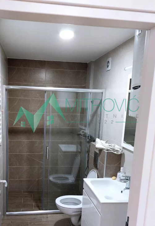 Slika 9 - Petrovaradin, 31m2. Opremljen stan. 