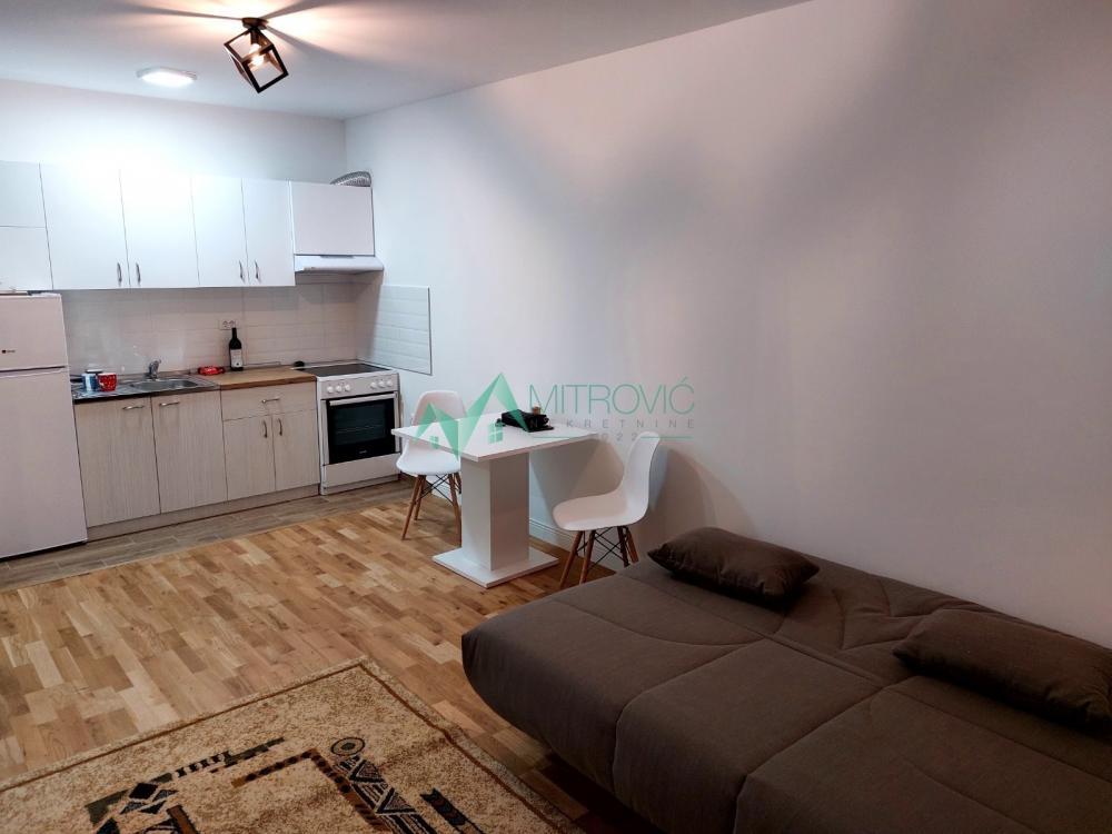 Slika 1 - Petrovaradin, 31m2. Opremljen stan. 