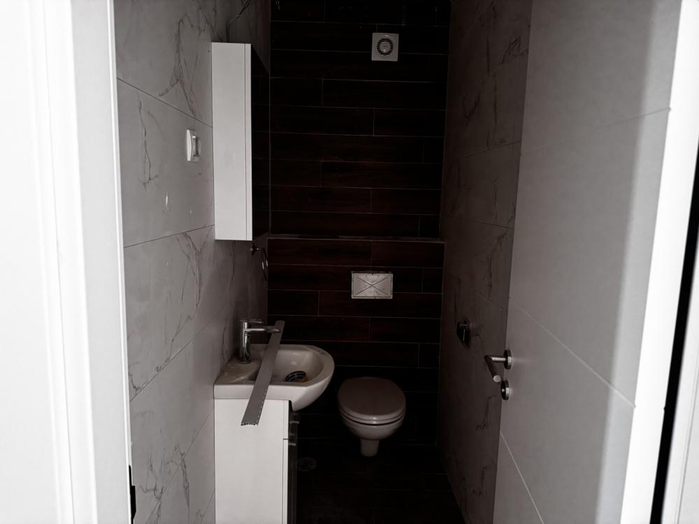 Slika 10 - Prodaje se prostran četvorosoban stan