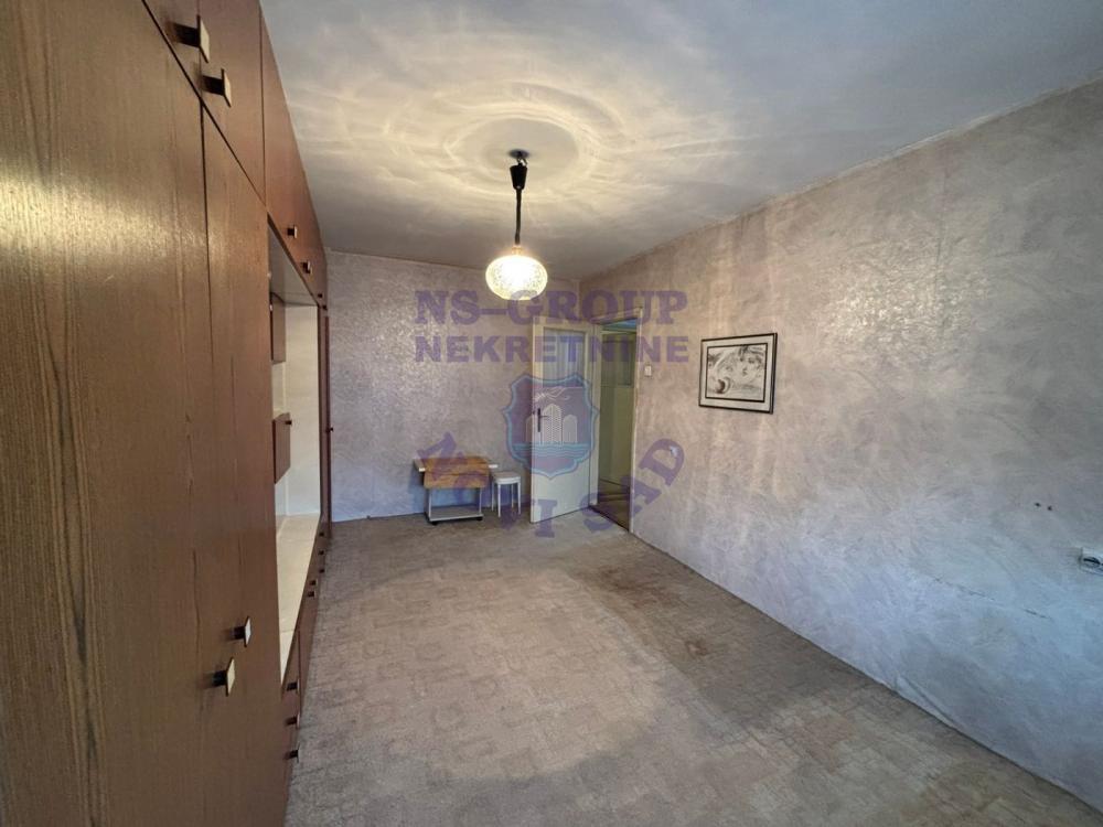 Slika 7 - Odličan trosoban stan na Sajmu površine 78m2