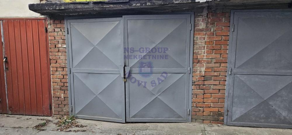 Slika 11 - Odličan trosoban stan na Sajmu površine 78m2