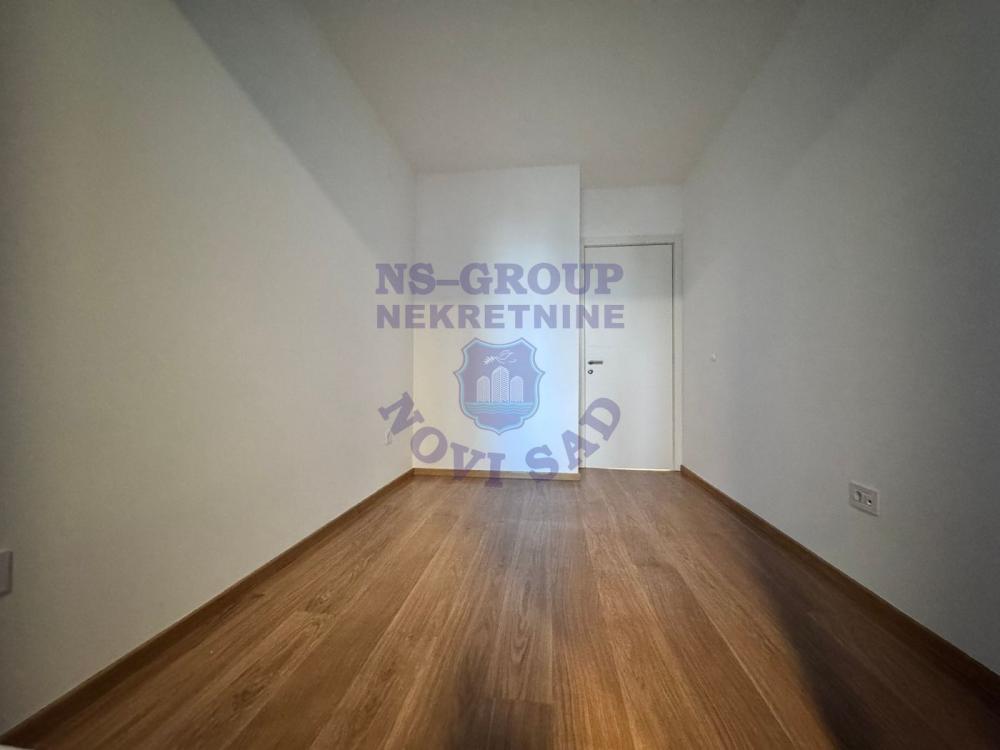 Slika 6 - Dvosoban stan u srcu Novog Sada!