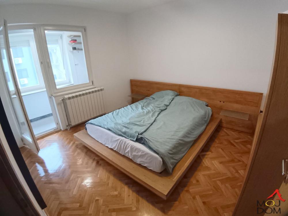 Slika 6 - Stan,NOVI SAD,CARA DUŠANA,kv: 59, € 151900, ID: 1031497