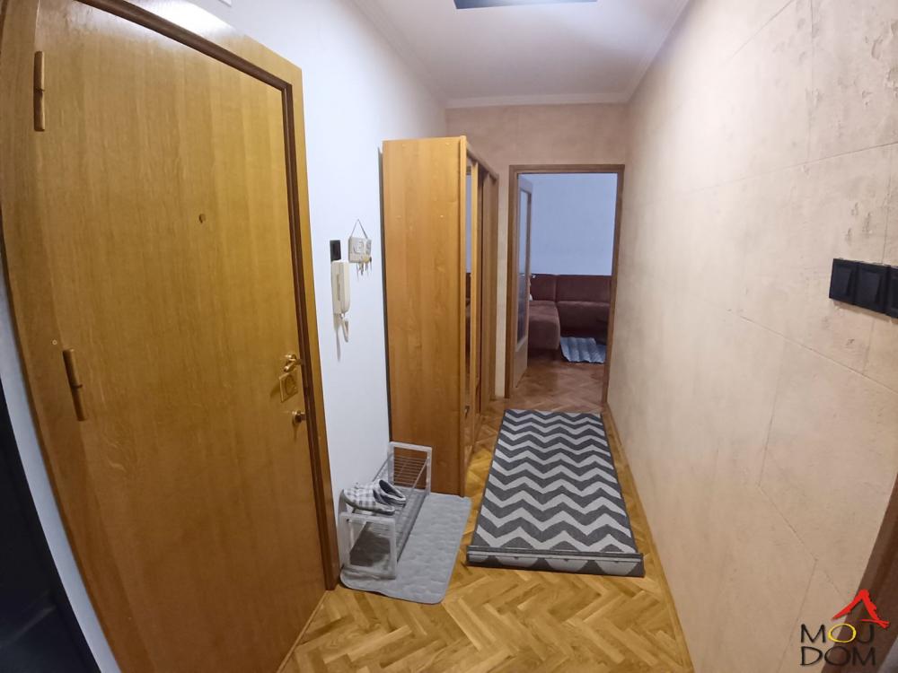 Slika 2 - Stan,NOVI SAD,CARA DUŠANA,kv: 59, € 151900, ID: 1031497