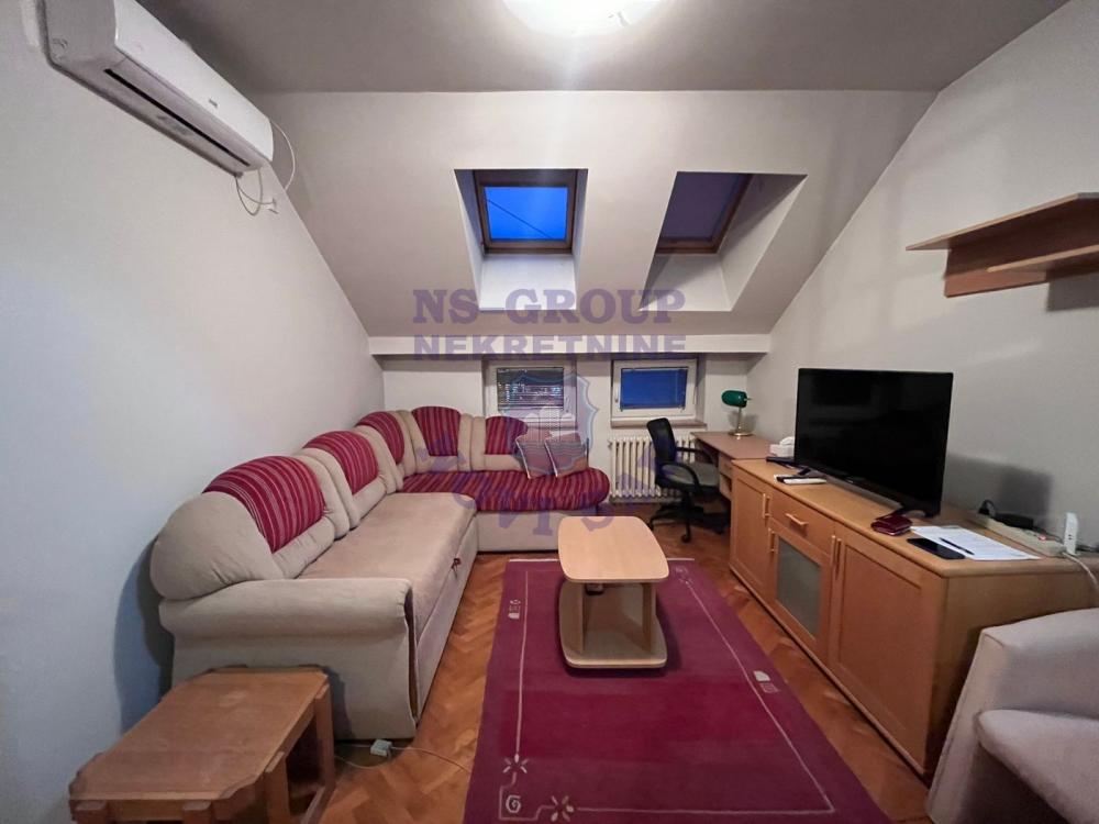 Slika 1 - Na prodaju izuzetno lep i odlično održavan stan od 52m2