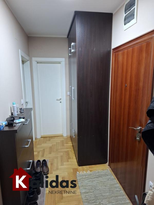 Slika 3 - Stan,NOVI SAD,TELEP,kv: 65, € 159650, ID: 1008382