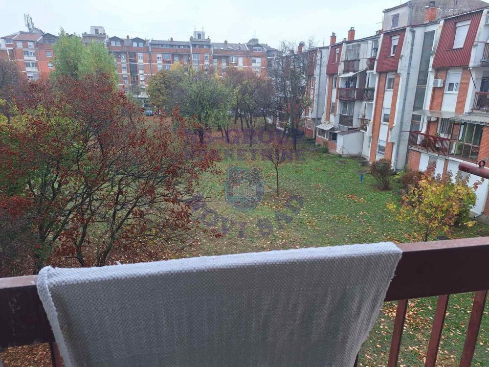 Slika 10 - Na prodaju stan na Novom Naselju! 