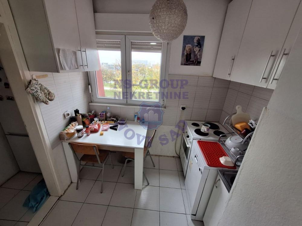 Slika 4 - Na prodaju stan na Novom Naselju! 