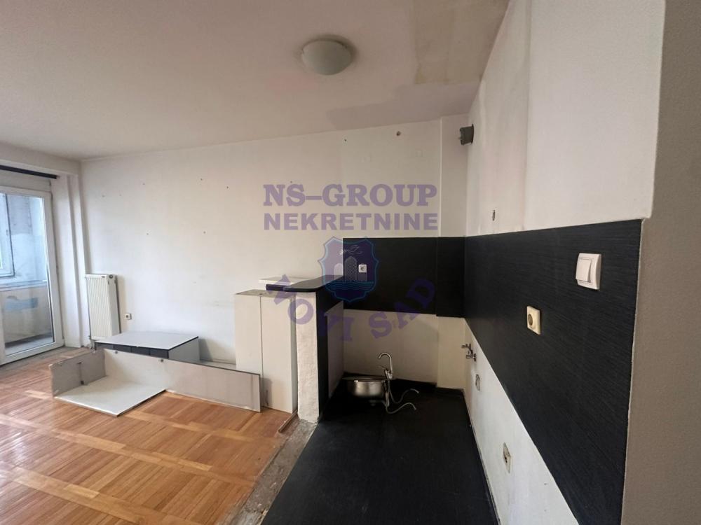 Slika 2 - Garsonjera na Novoj Detelinari!