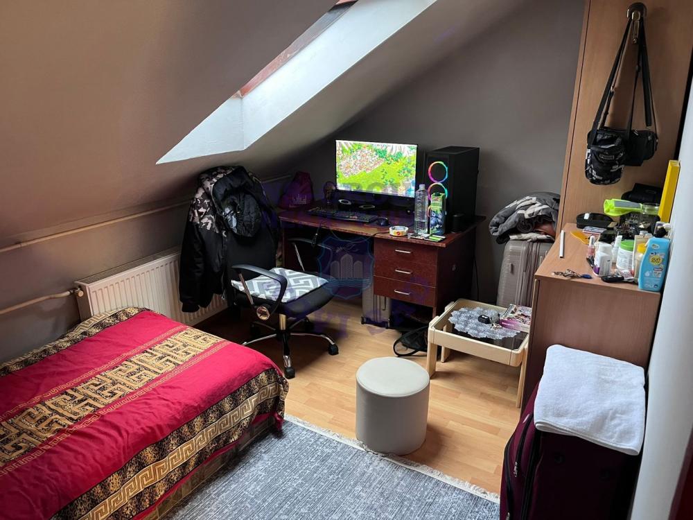 Slika 3 - U ponudi jednoiposoban stan na Staroj Detelinari