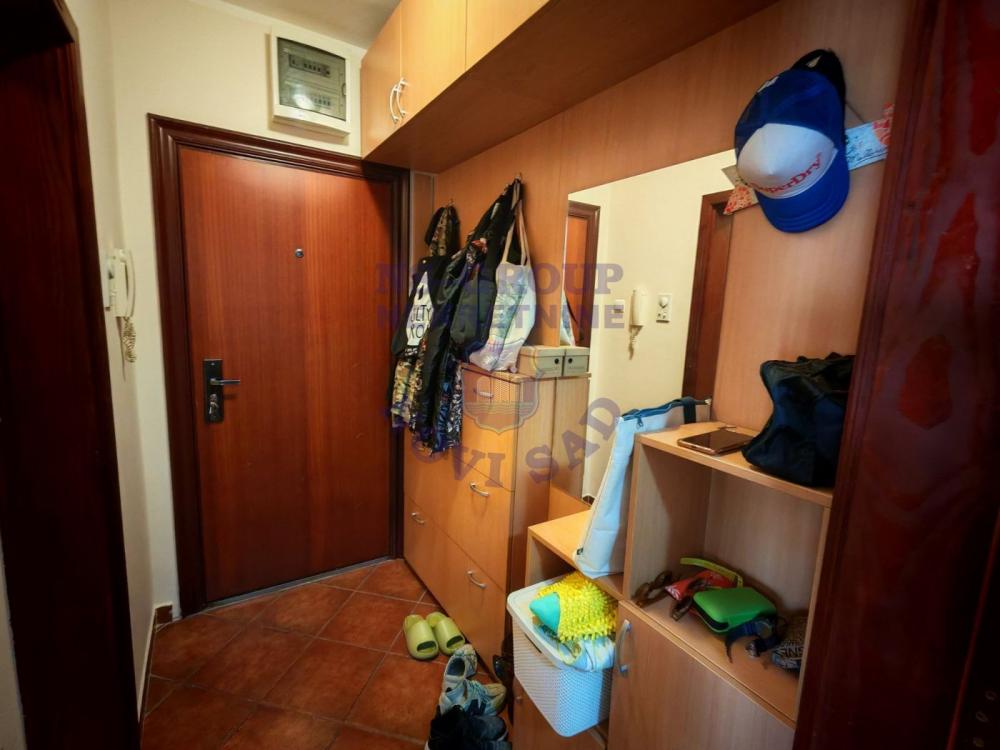 Slika 6 - Na prodaju dvosoban stan na Bulevaru Evrope