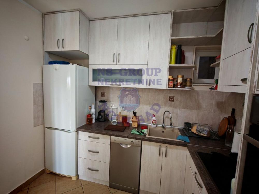 Slika 5 - Na prodaju dvosoban stan na Bulevaru Evrope