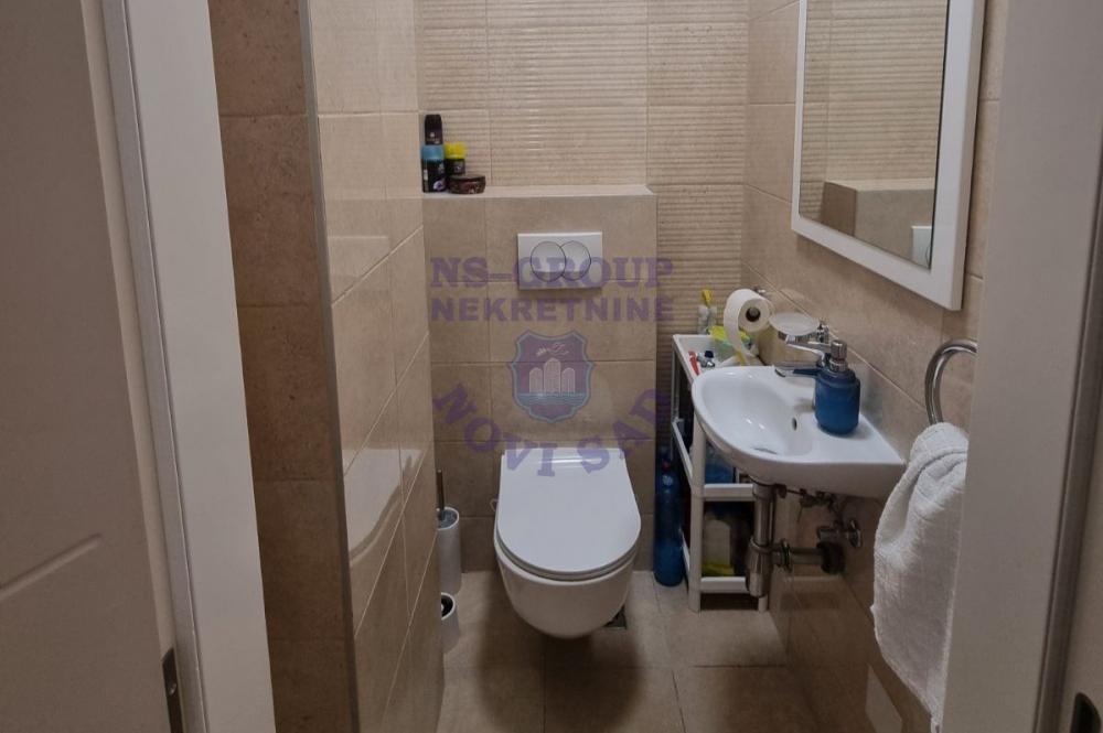 Slika 9 - Odličan trosoban stan na Bulevaru patrijarha Pavla.