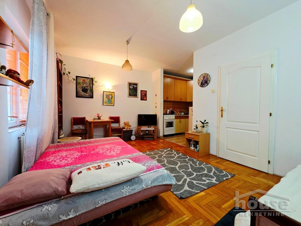 Slika 3 - Stan,NOVI SAD,BULEVAR EVROPE,kv: 43.00, € 130000, ID: 1064818