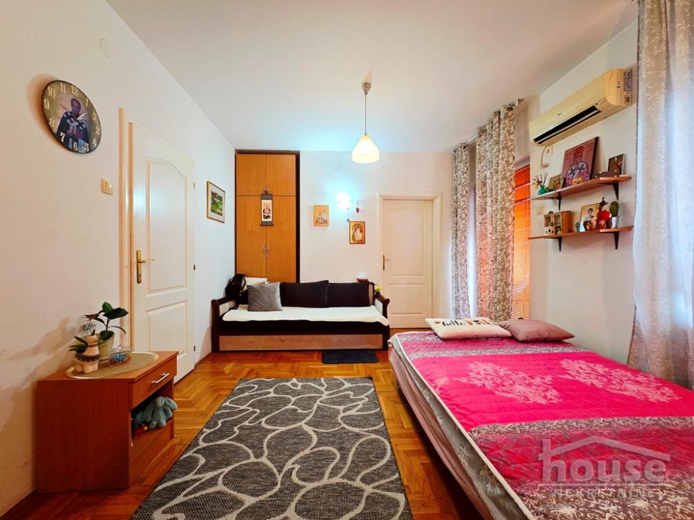 Slika 1 - Stan,NOVI SAD,BULEVAR EVROPE,kv: 43.00, € 130000, ID: 1064818