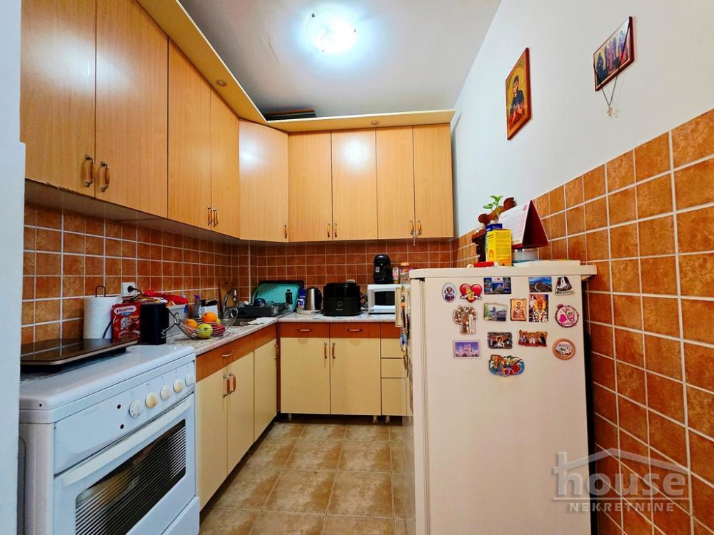 Slika 5 - Stan,NOVI SAD,BULEVAR EVROPE,kv: 43.00, € 130000, ID: 1064818