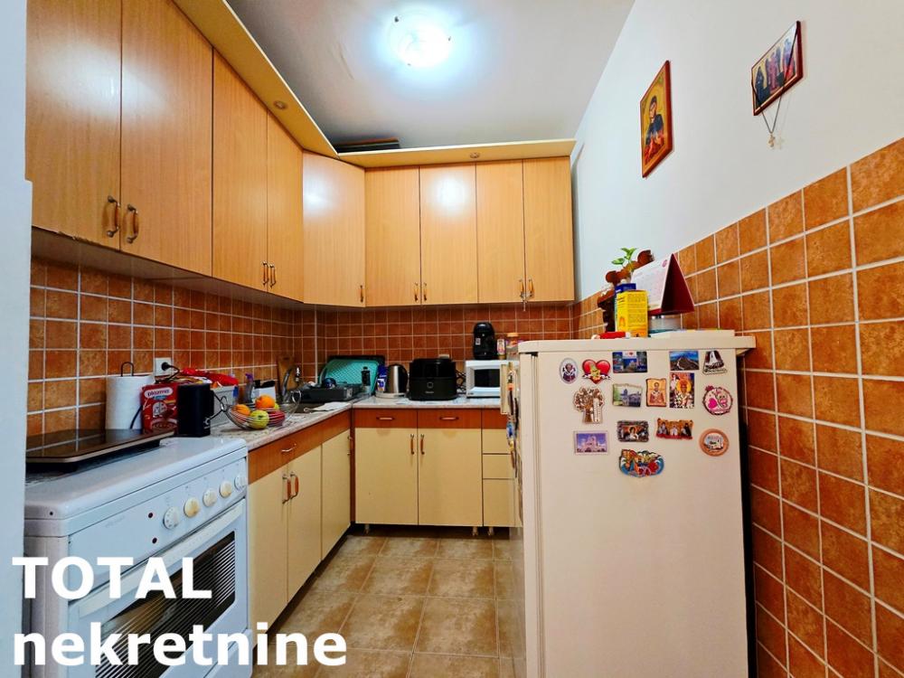 Slika 5 - Stan,NOVI SAD,BULEVAR EVROPE,kv: 43.00, € 130000, ID: 1101666