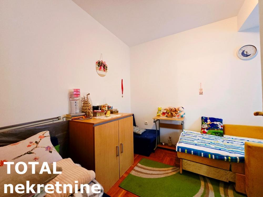 Slika 7 - Stan,NOVI SAD,BULEVAR EVROPE,kv: 43.00, € 130000, ID: 1101666