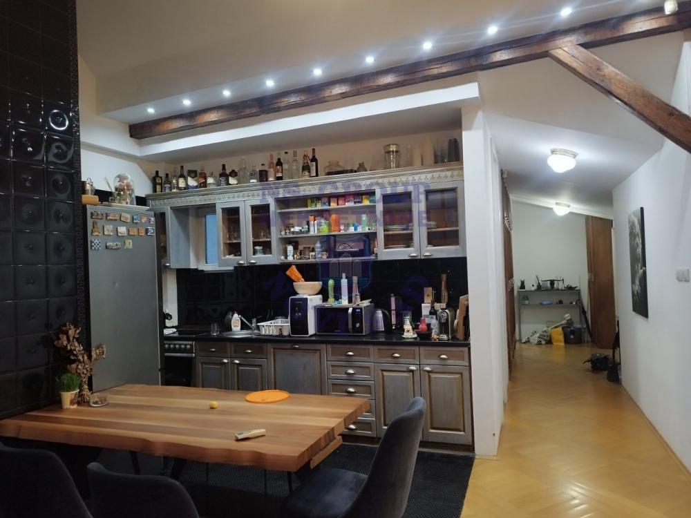 Slika 3 - Trosoban, 134m2, Novi Sad centar Novi Sad, sa terasom, ima lift