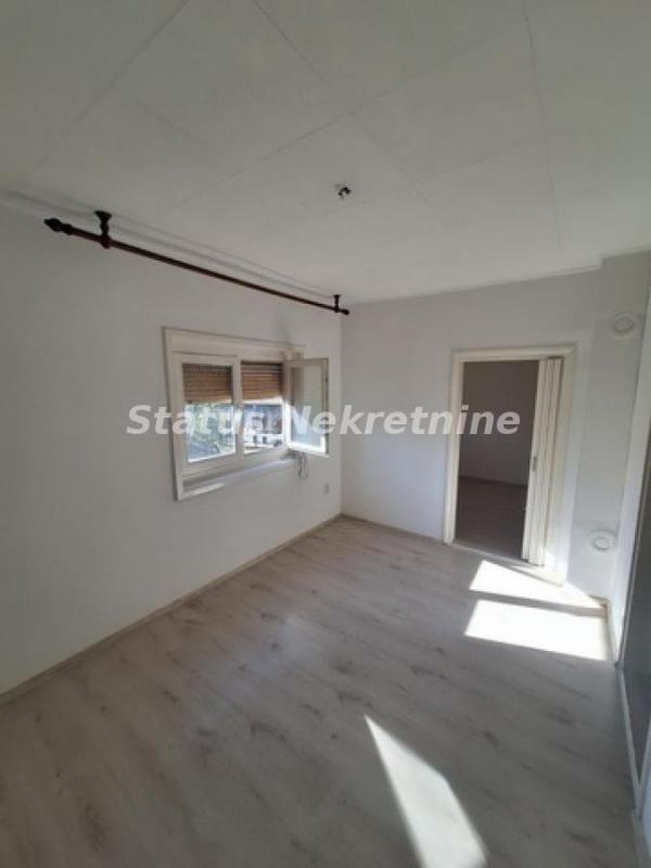 Glavna slika -Podbara-Renoviran Jednoiposoban stan 29 m2-065/385 8880