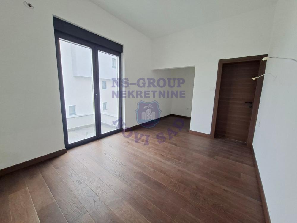 Slika 3 - Na prodaju stan na Popovici! 